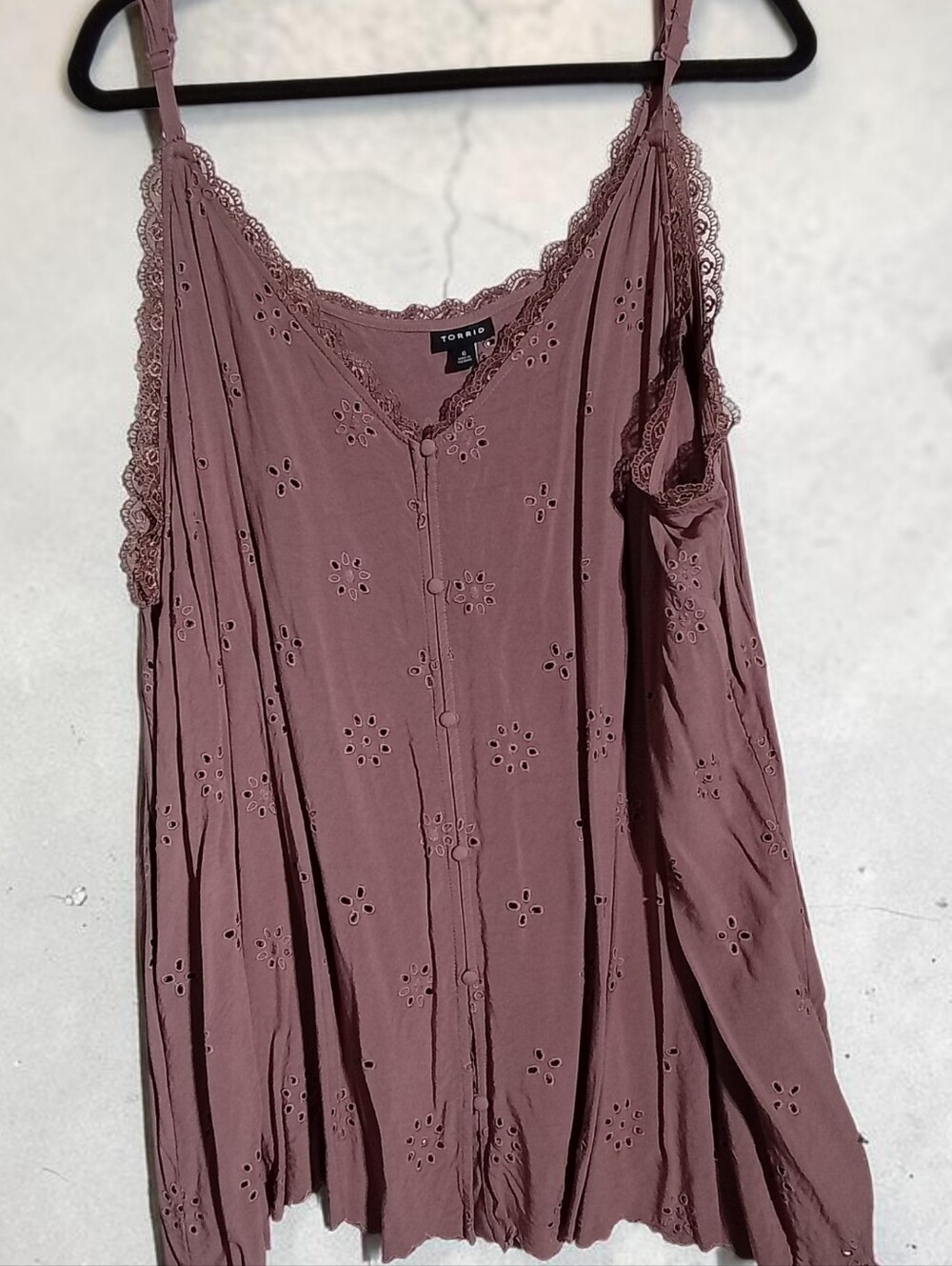 Torrid dusty mauve eyelet lace-trim cami tank